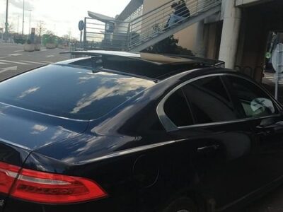 Vends jaguar xe prestige 2.0 awd auto