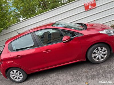 Peugeot 208 Active 1.2 PureTech 68ch – 73 000 km – GPS – Excellent état