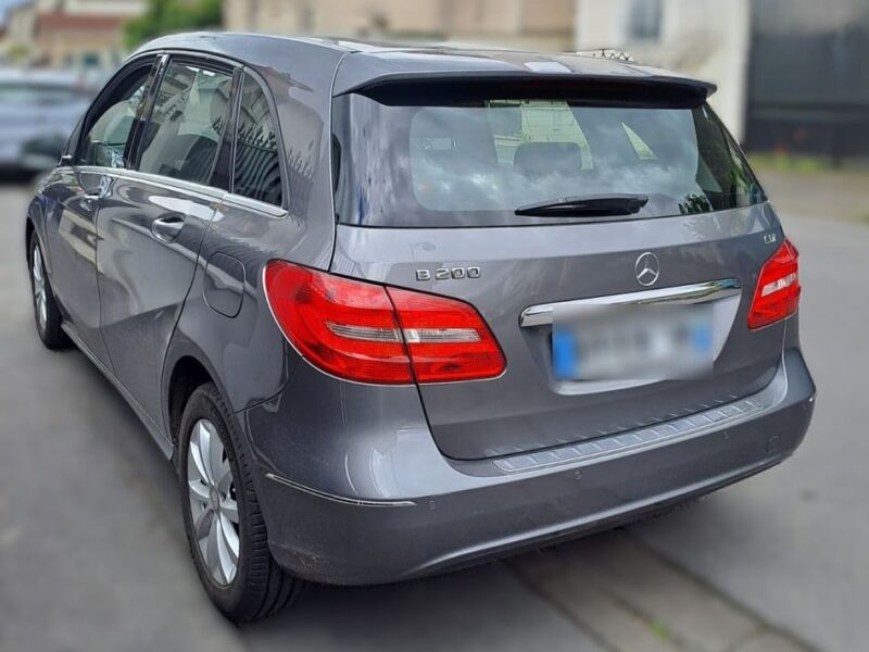 Mercedes-Benz B200 CDI (17000 )