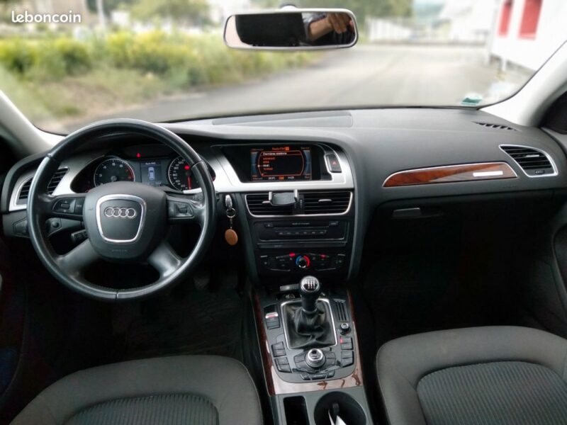Audi A4 Quattro 2 l TFSI 211cv