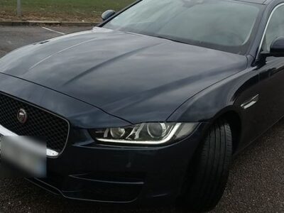 Vends jaguar xe prestige 2.0 awd auto