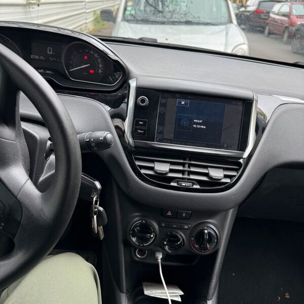 Peugeot 208 Active 1.2 PureTech 68ch – 73 000 km – GPS – Excellent état