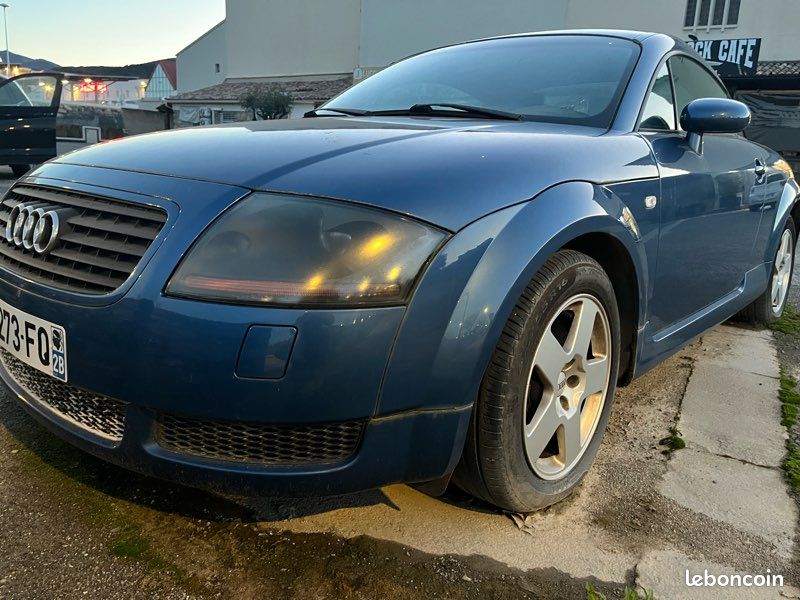 Audi tt pour pièce